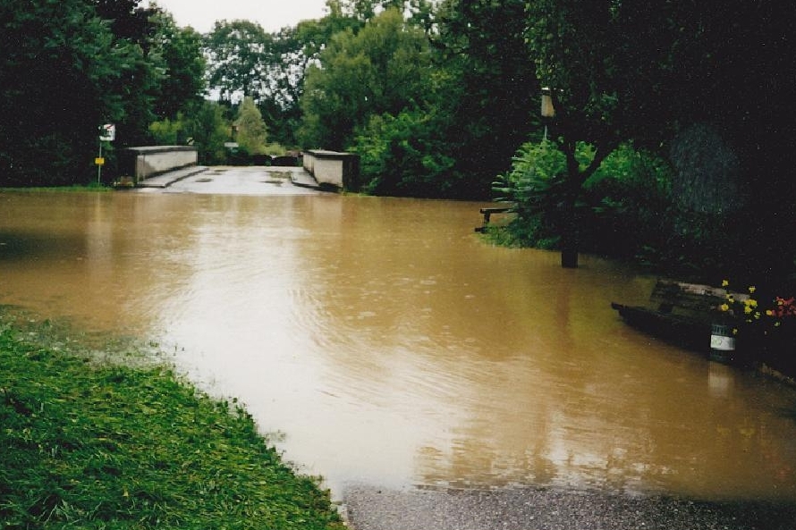 Hochwasser 12.August 2002 Achleiten
